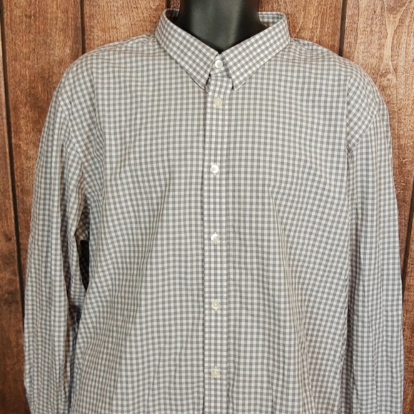 UNTUCKit Button Down Shirt - Picture 2 of 5